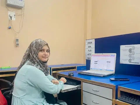 Student learning digital marketing on a laptop at Webultro Training